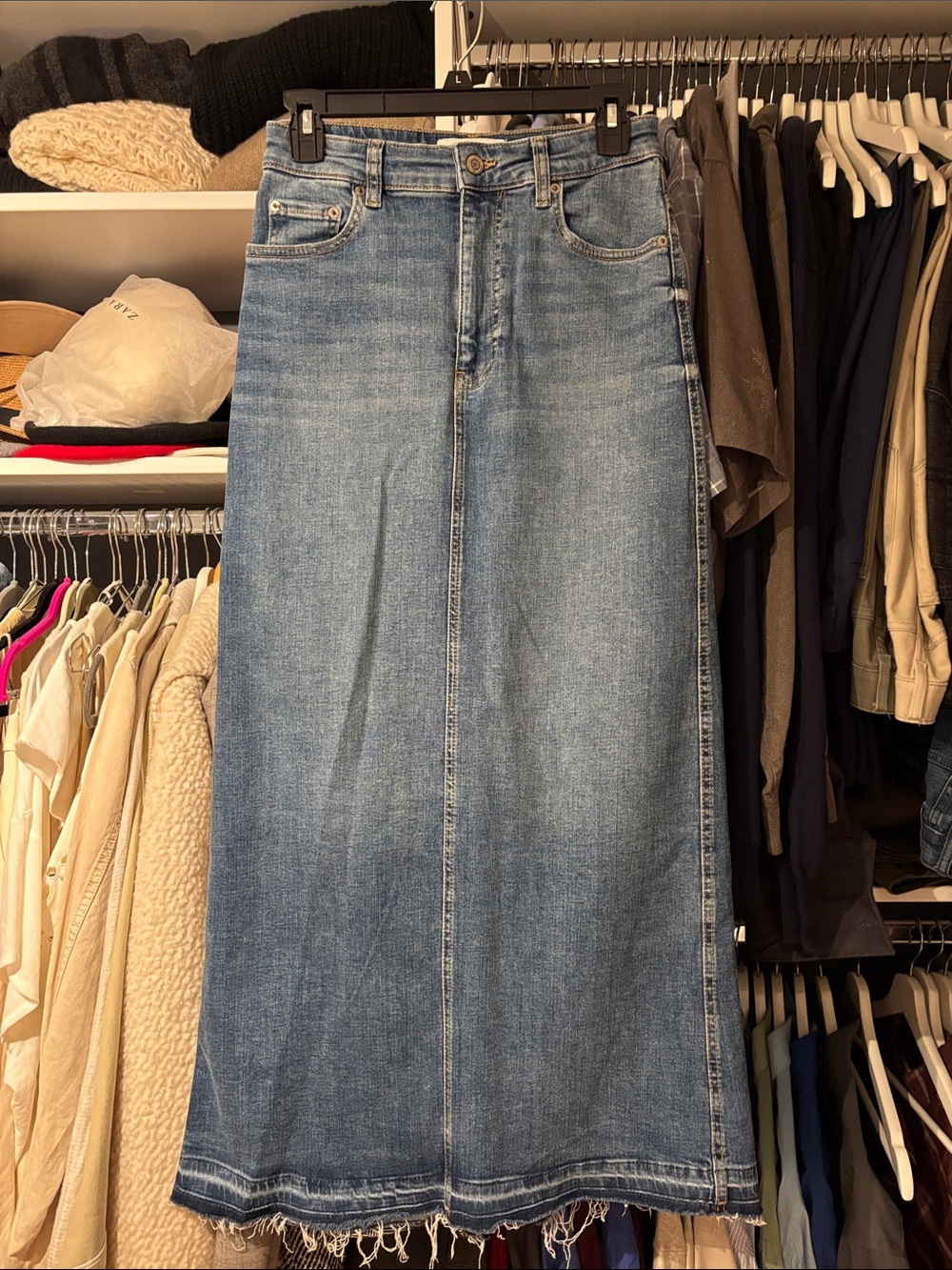 Zara Womenโs Light Blue Straight-Leg Denim Skirt